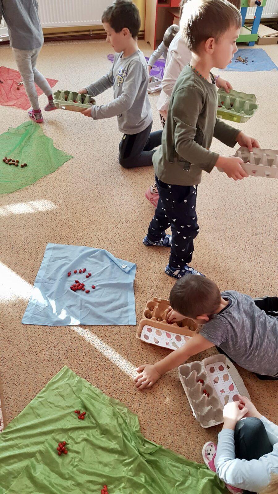 SOVIČKY: ,,LISTÍ ŽLOUTNE POLETUJE" - 46