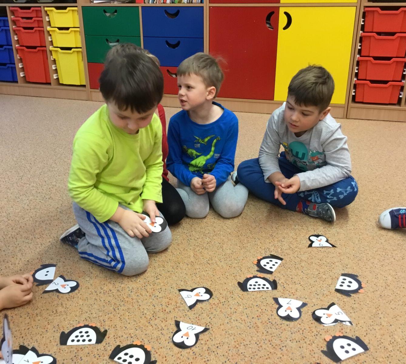 SOVIČKY: ,,ZIMNÍ RADOVÁNKY - VÝPRAVA NA SEVERNÍ A JIŽNÍ PÓL" - 43