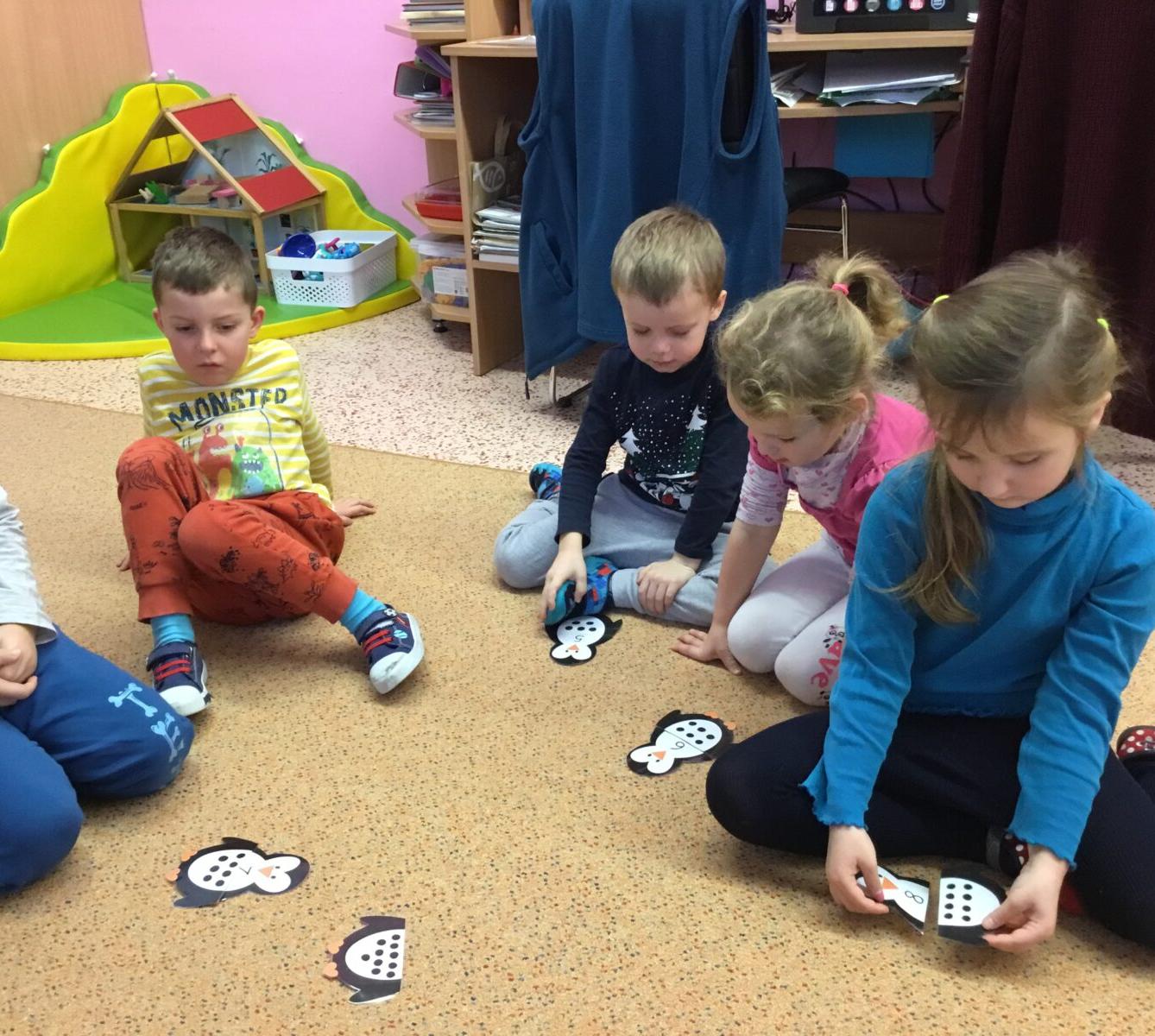 SOVIČKY: ,,ZIMNÍ RADOVÁNKY - VÝPRAVA NA SEVERNÍ A JIŽNÍ PÓL" - 44