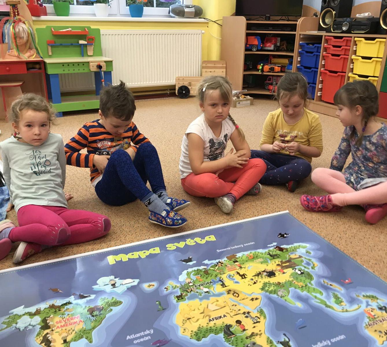 SOVIČKY: ,,ZIMNÍ RADOVÁNKY - VÝPRAVA NA SEVERNÍ A JIŽNÍ PÓL" - 45