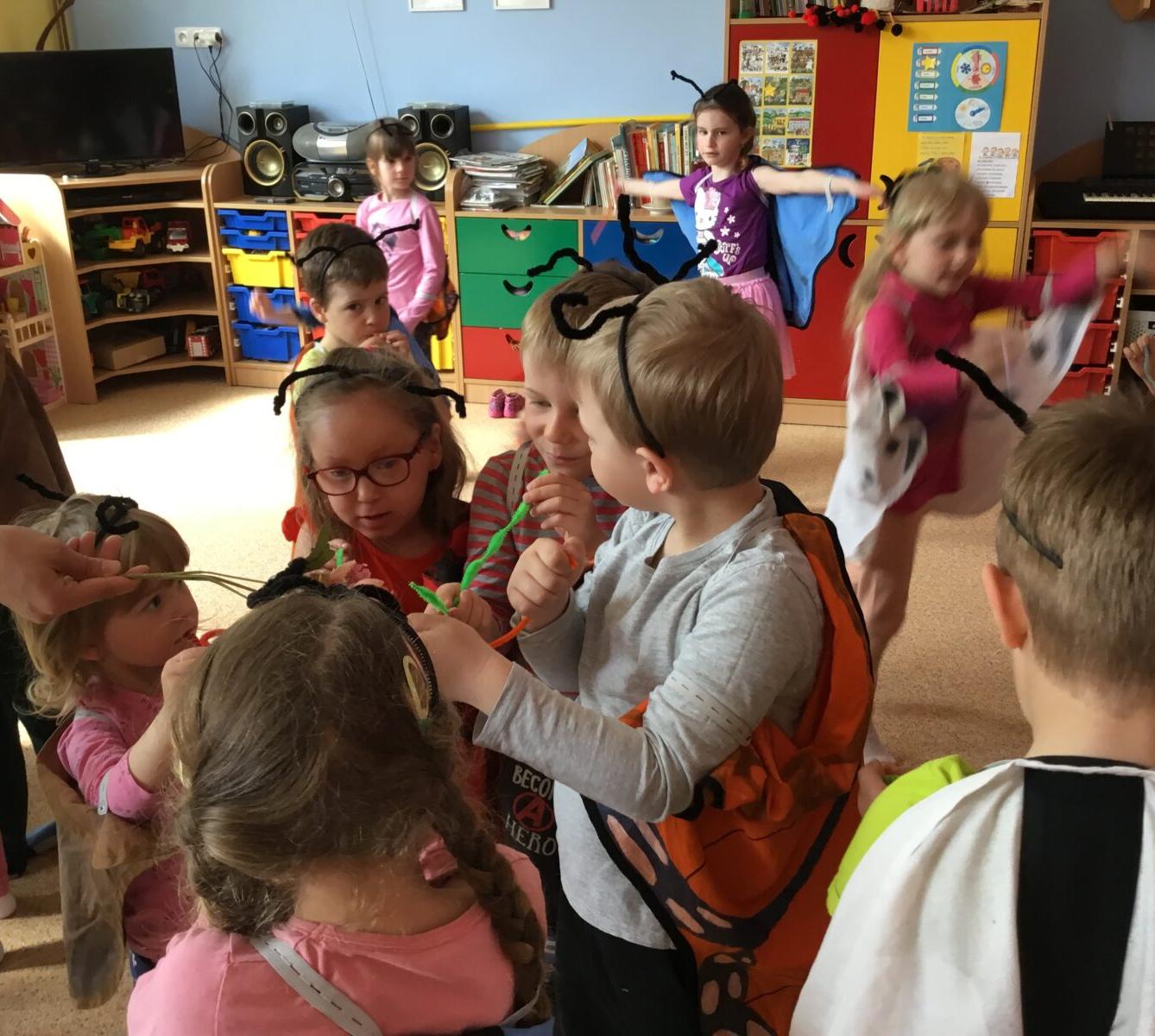 PROJEKTOVÝ DEN: ,,MOTÝLCI" - 17