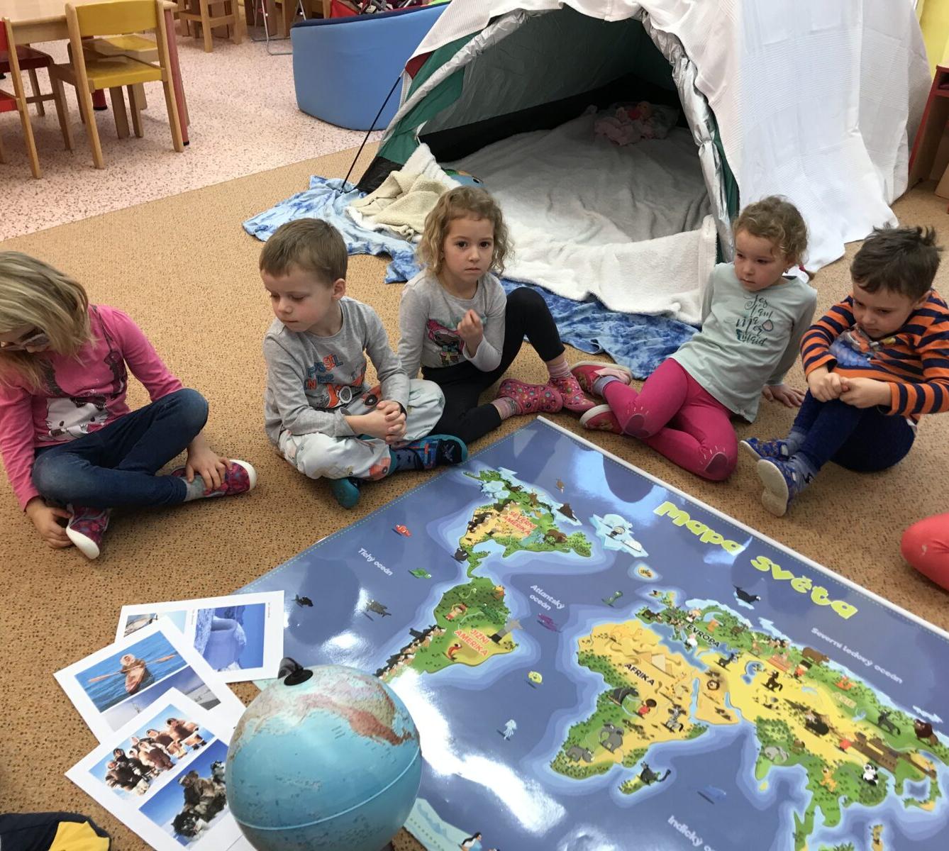 SOVIČKY: ,,ZIMNÍ RADOVÁNKY - VÝPRAVA NA SEVERNÍ A JIŽNÍ PÓL" - 58