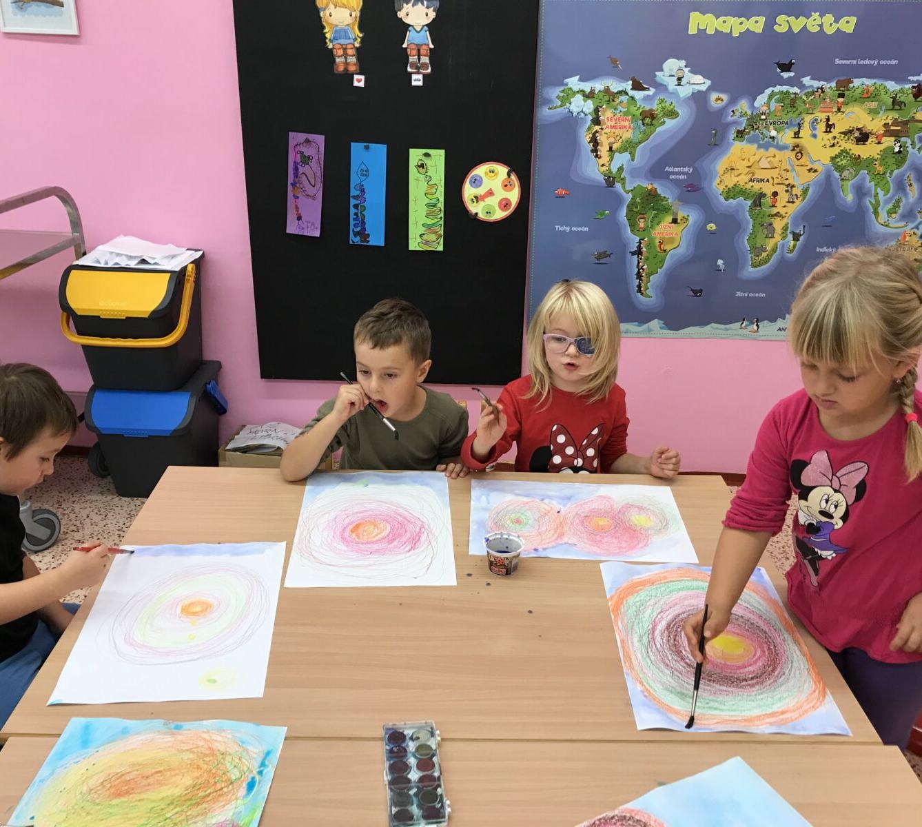 TVOŘENÍČKO: ,,LISTÍ ŽLOUTNE, POLETUJE" - 36