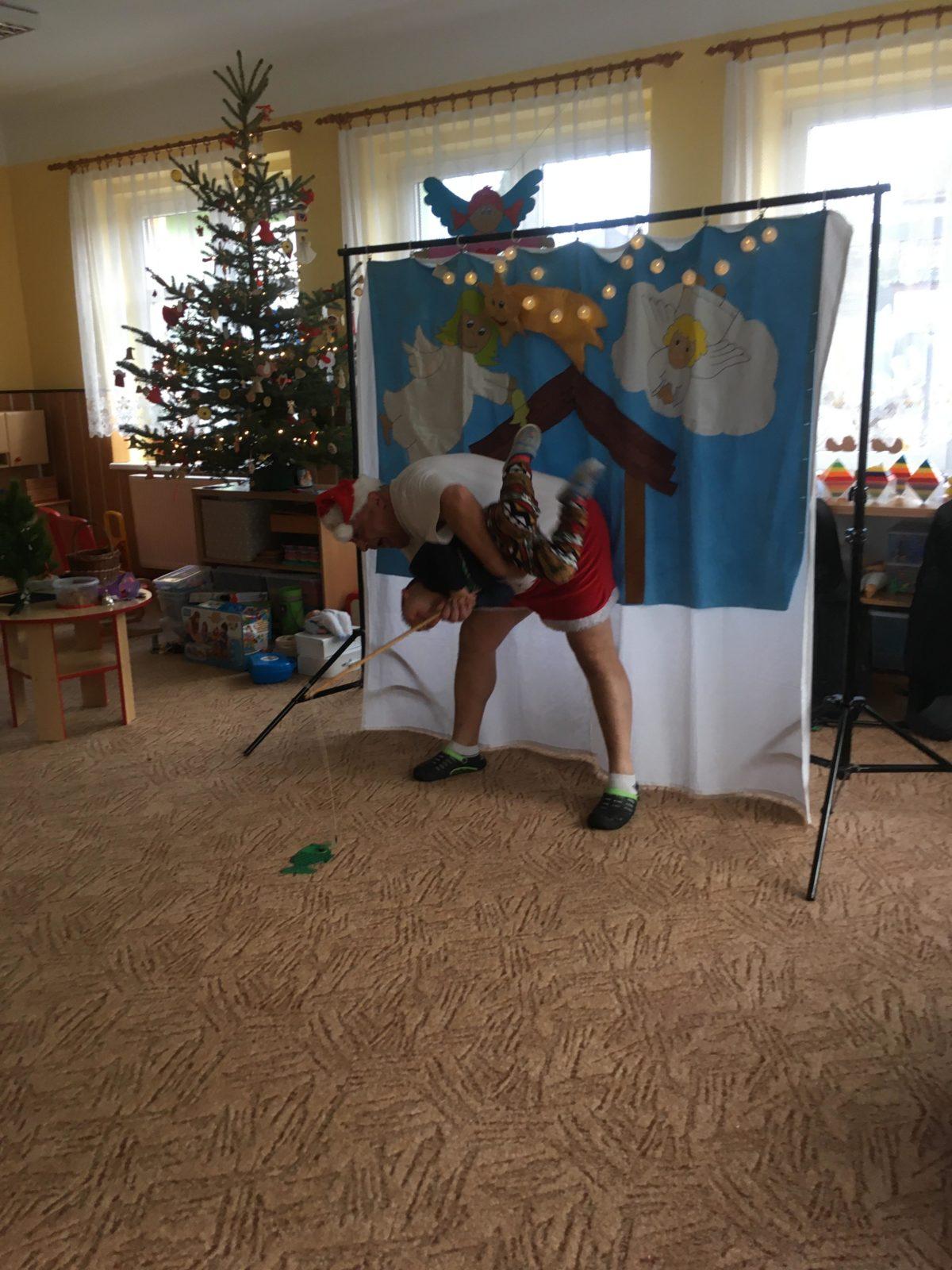 Divadlo - JAK SI JEŽÍŠEK UŽIL ČESKÉ VÁNOCE - 10