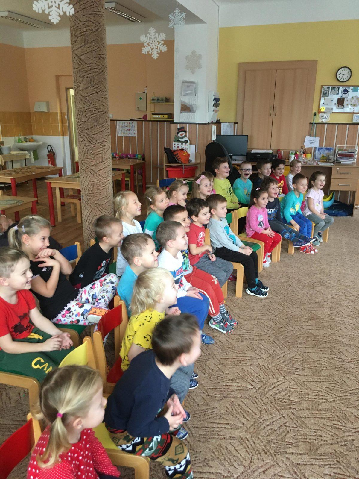 Divadlo - JAK SI JEŽÍŠEK UŽIL ČESKÉ VÁNOCE - 13