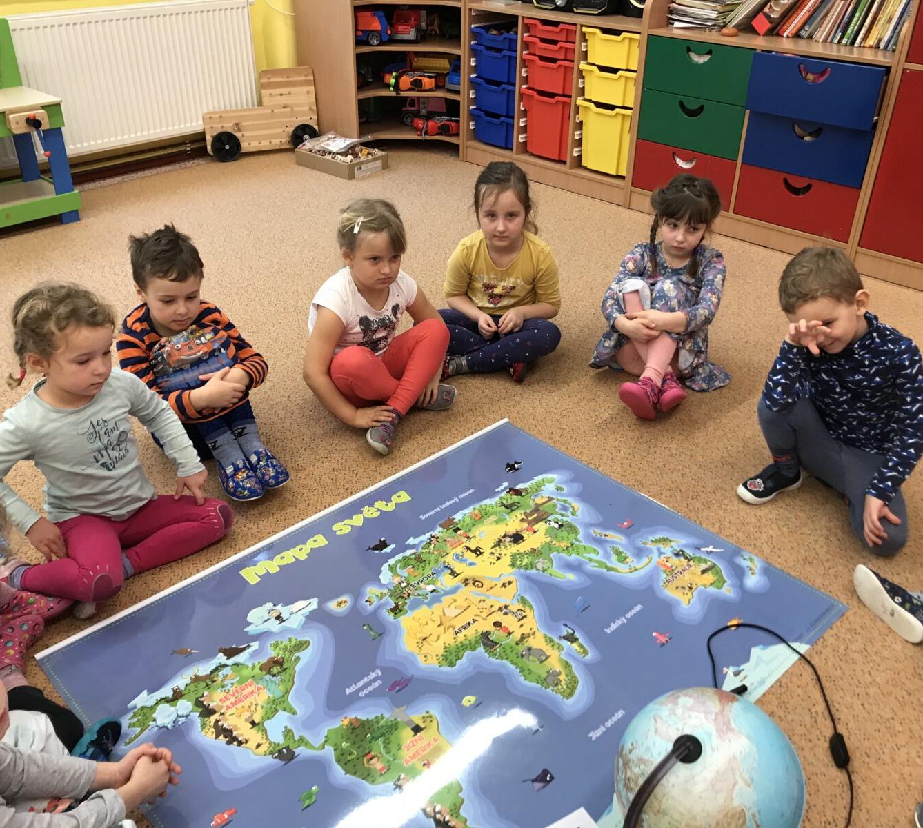 SOVIČKY: ,,ZIMNÍ RADOVÁNKY - VÝPRAVA NA SEVERNÍ A JIŽNÍ PÓL" - 59