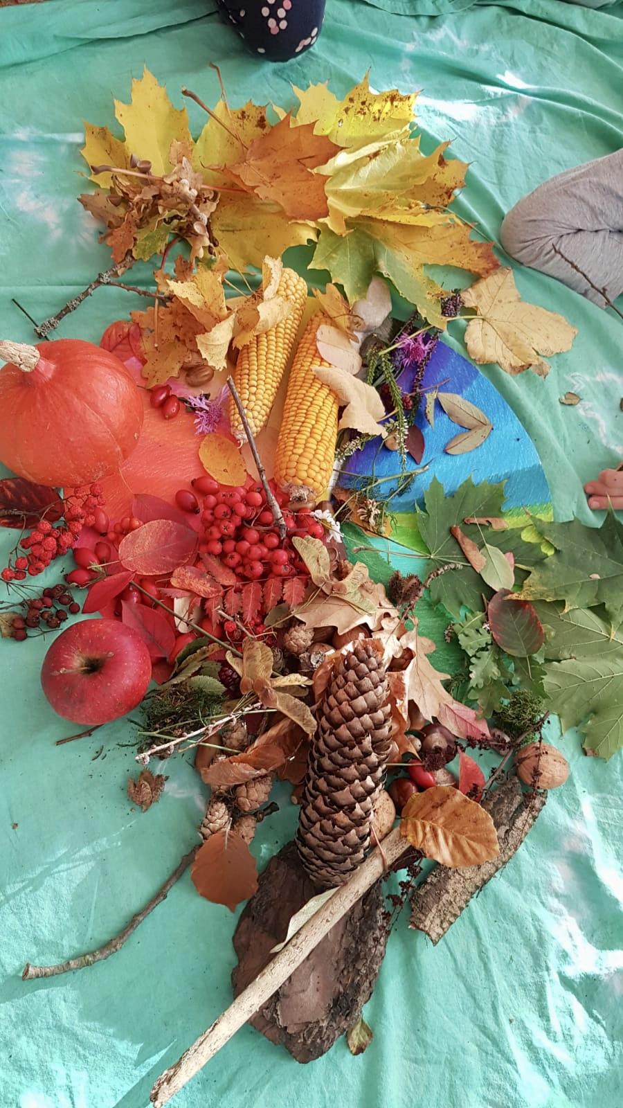 SOVIČKY: ,,LISTÍ ŽLOUTNE POLETUJE" - 51