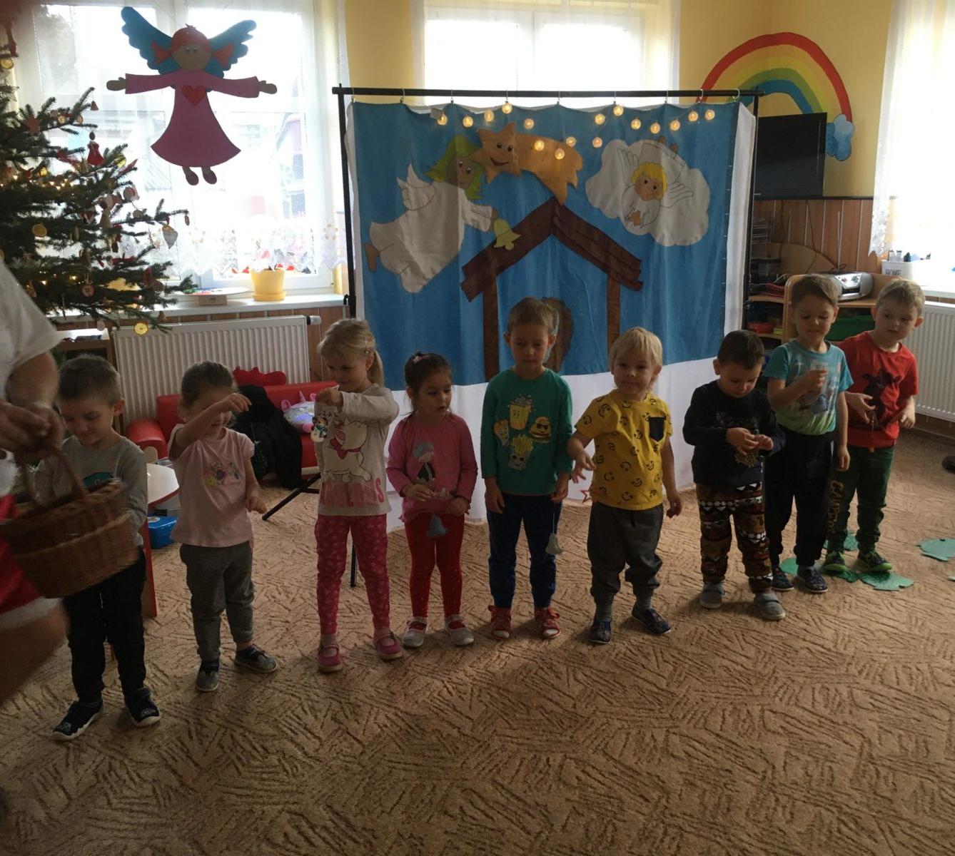 Divadlo - JAK SI JEŽÍŠEK UŽIL ČESKÉ VÁNOCE - 35