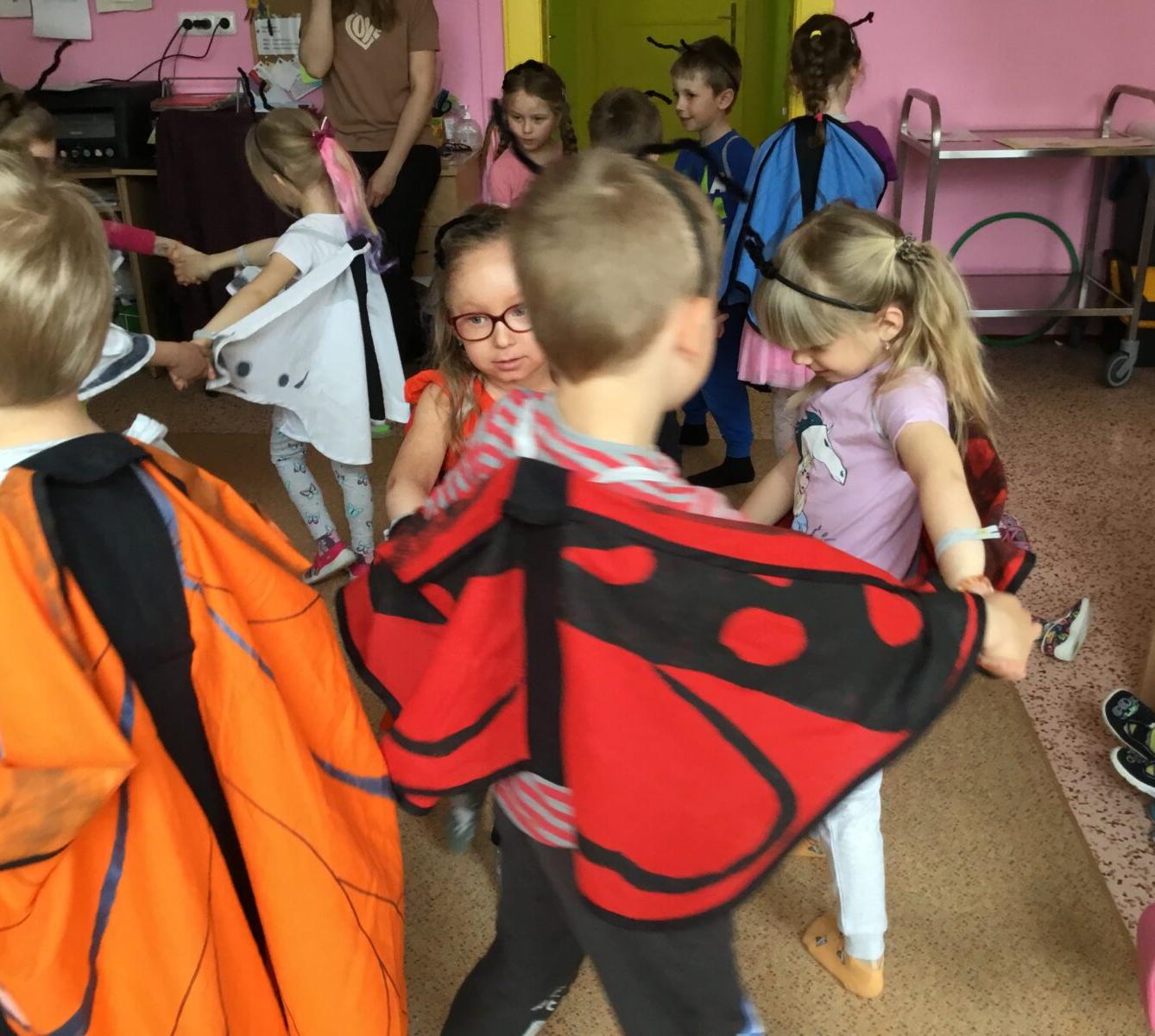 PROJEKTOVÝ DEN: ,,MOTÝLCI" - 25