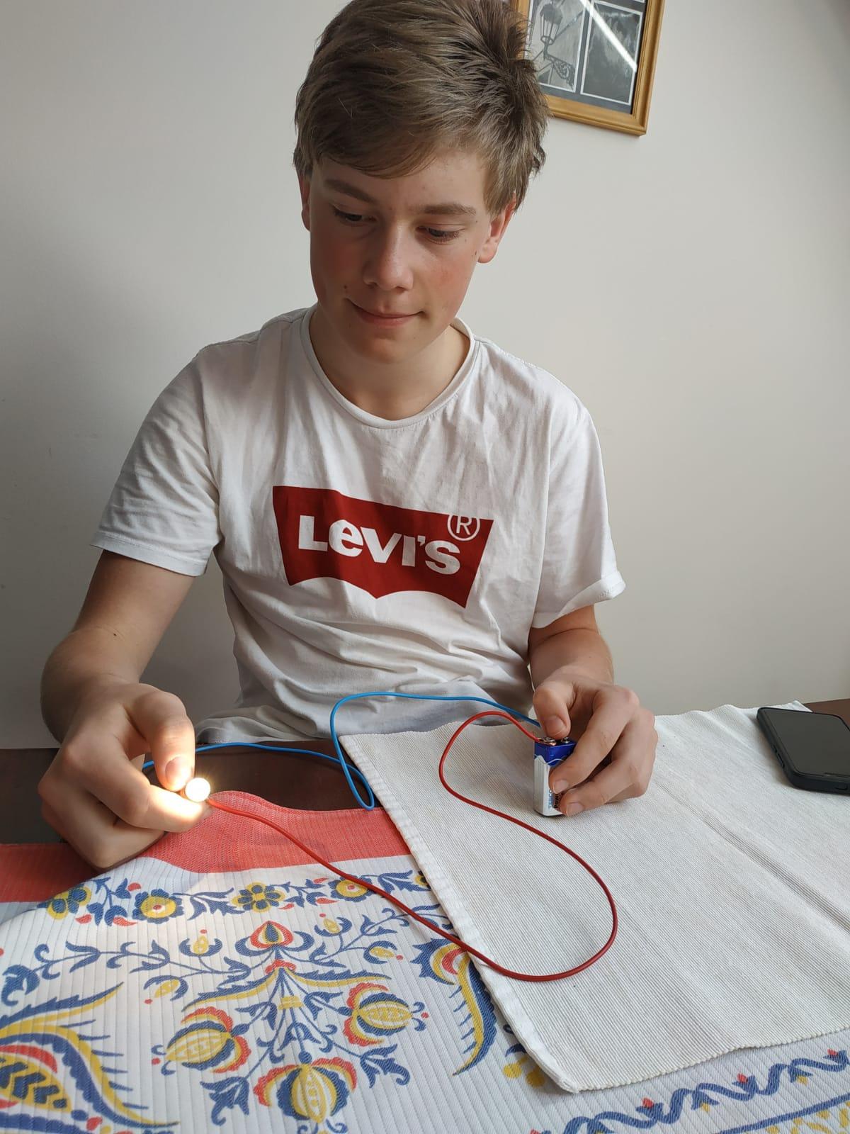 Domácí fyzika - 8.třída - 1