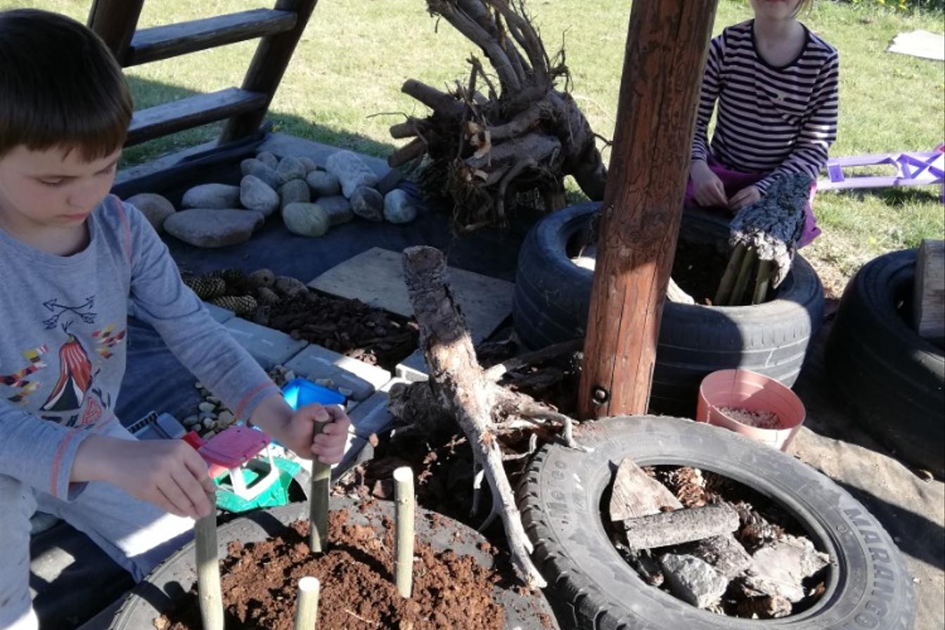 Výstupy druháčků z domácího učení 26. 4.