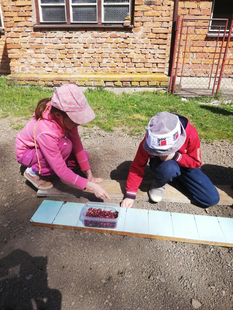 Výstupy druháčků z domácího učení 14. 4. - 2