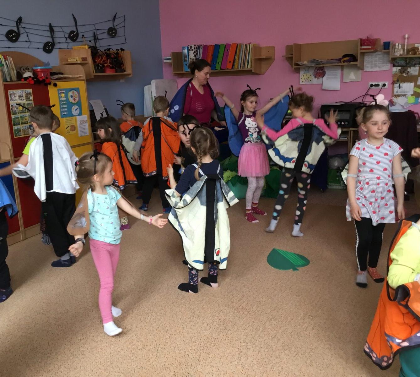 PROJEKTOVÝ DEN: ,,MOTÝLCI" - 35