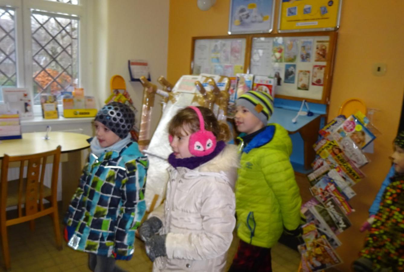 Listopad-Svátek Pohlednic a poštovní známky - 1