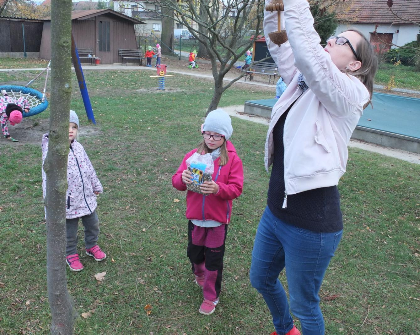 Sázení keříků s rodiči - 3