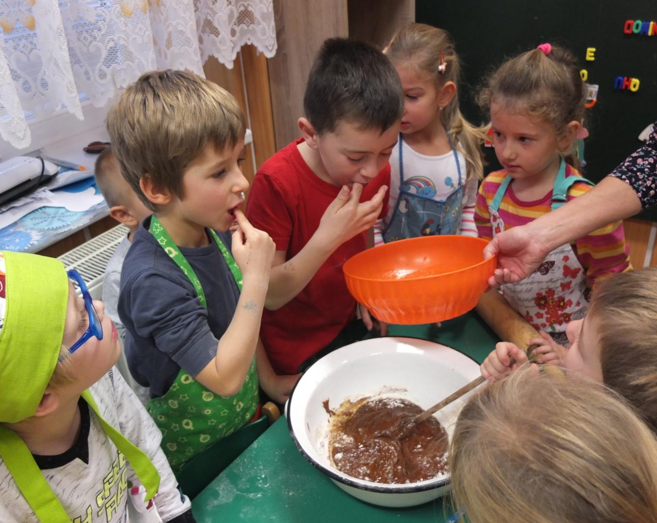 Pečení perníčků 27.11.2018 - 15