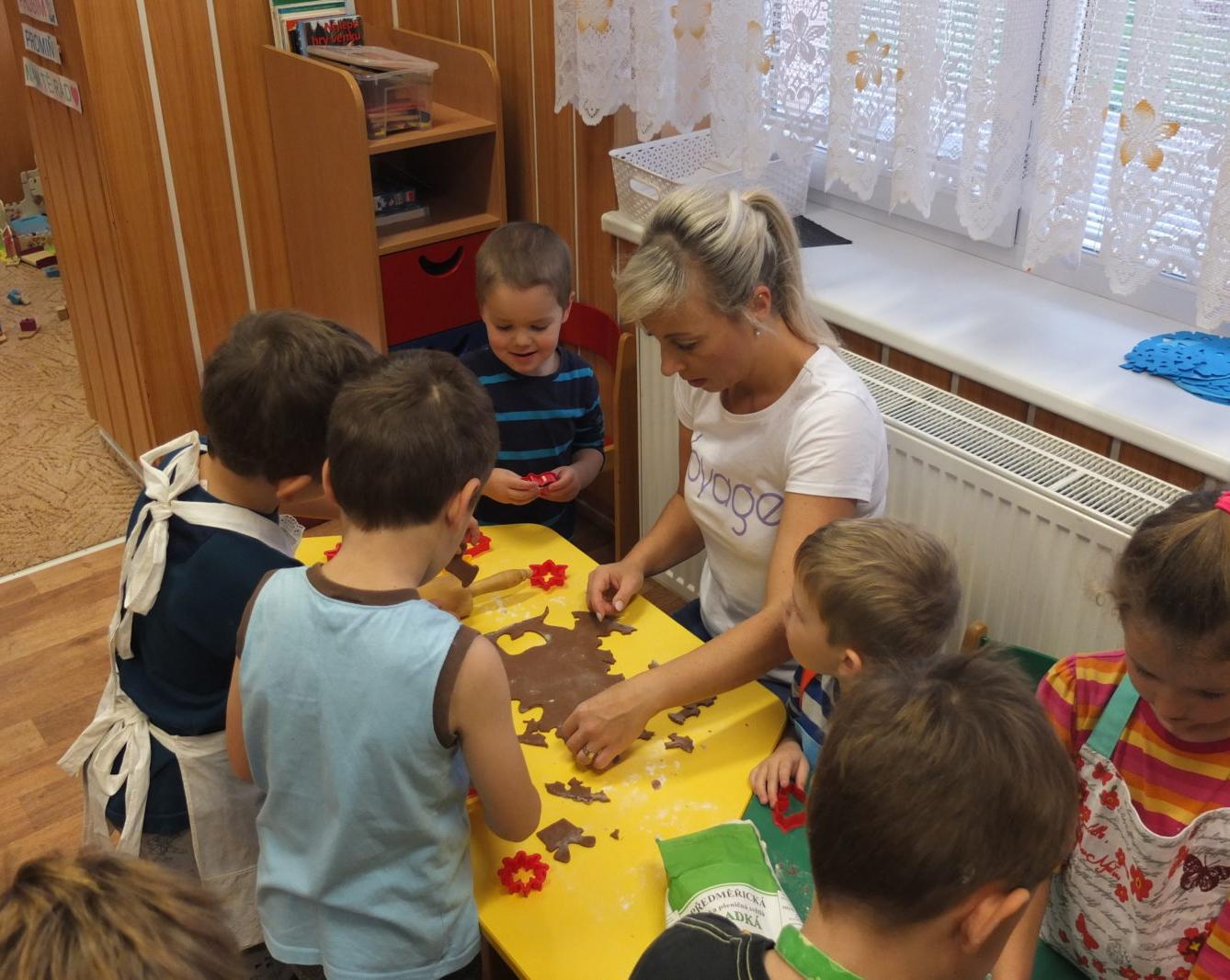 Pečení perníčků 27.11.2018 - 39