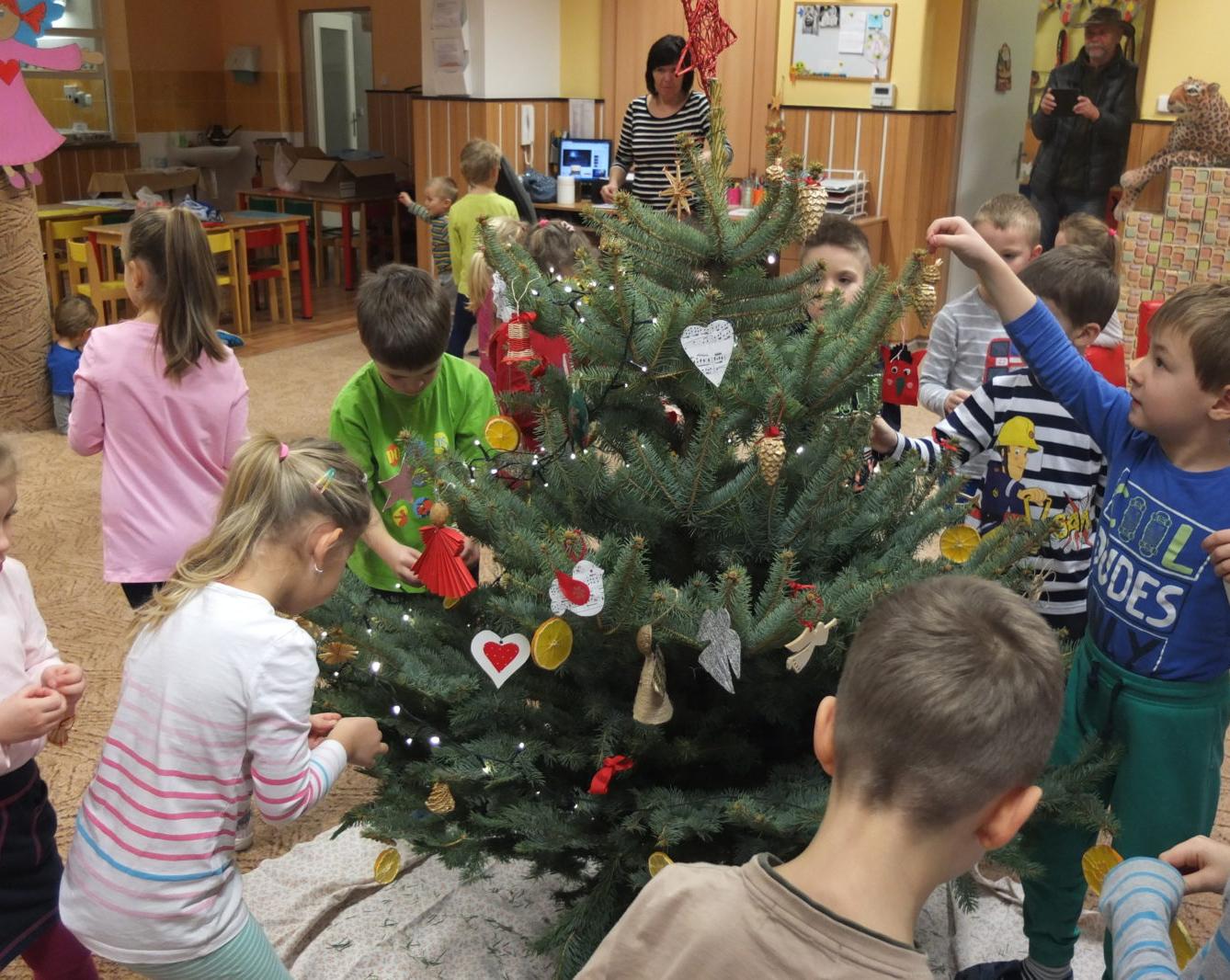 Strojení stromečku - 8