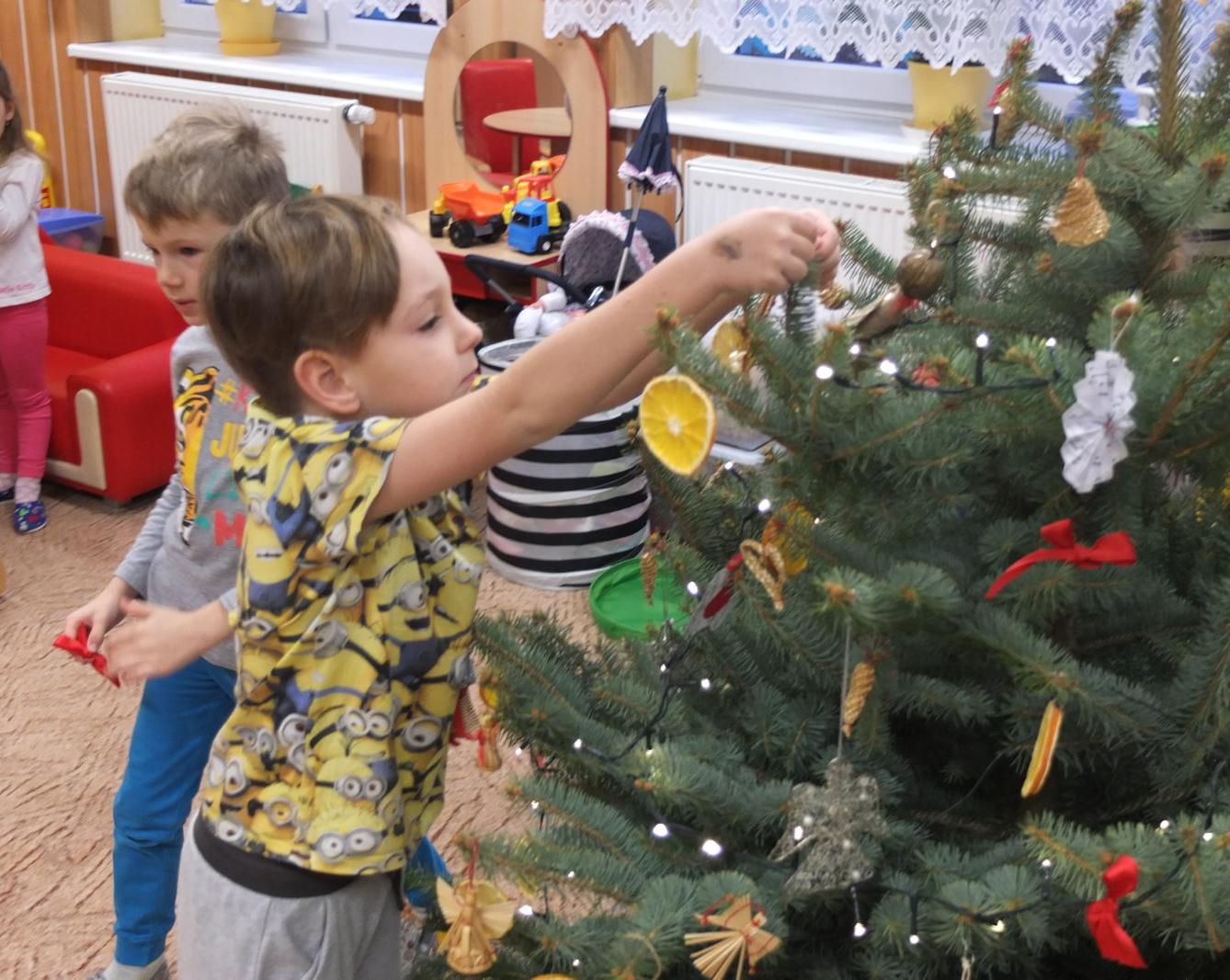 Strojení stromečku - 15