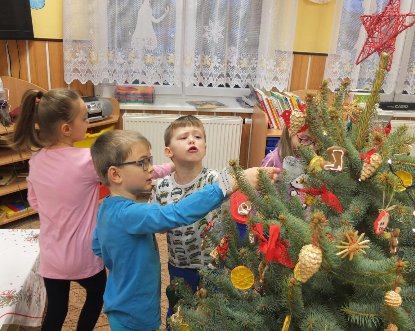 Strojení stromečku - 26