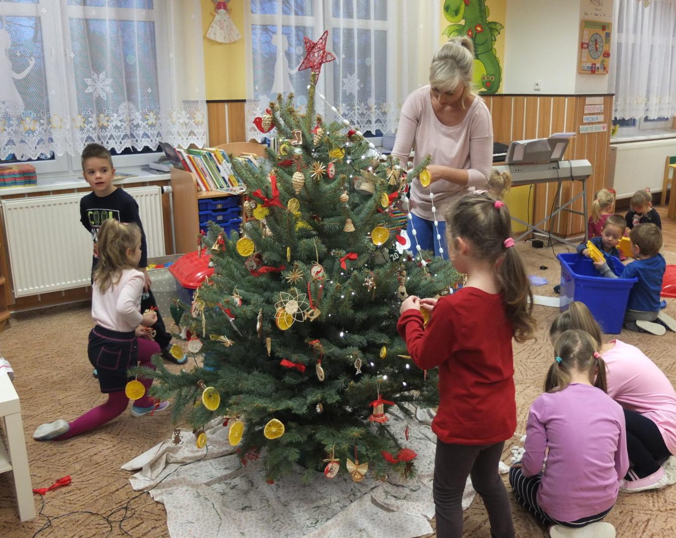 Strojení stromečku - 28