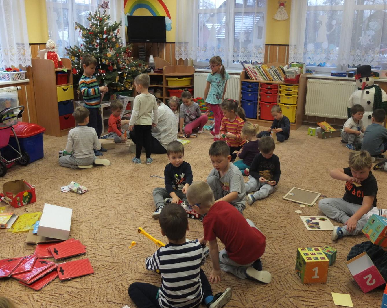 Vánoční nadílka pod stromečkem 2018 - 12