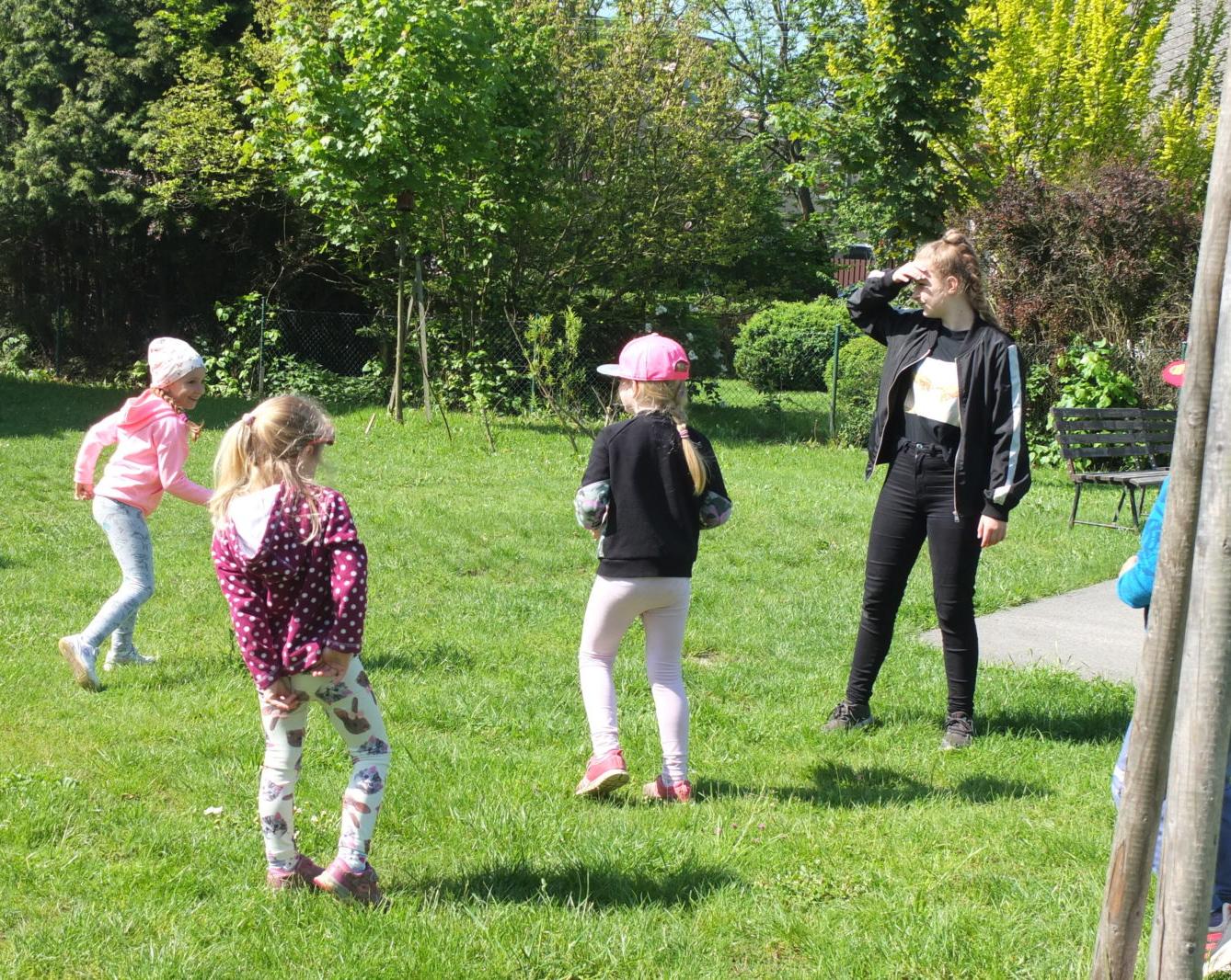 Tvorba hmyzích domečků s deváťáky - 26