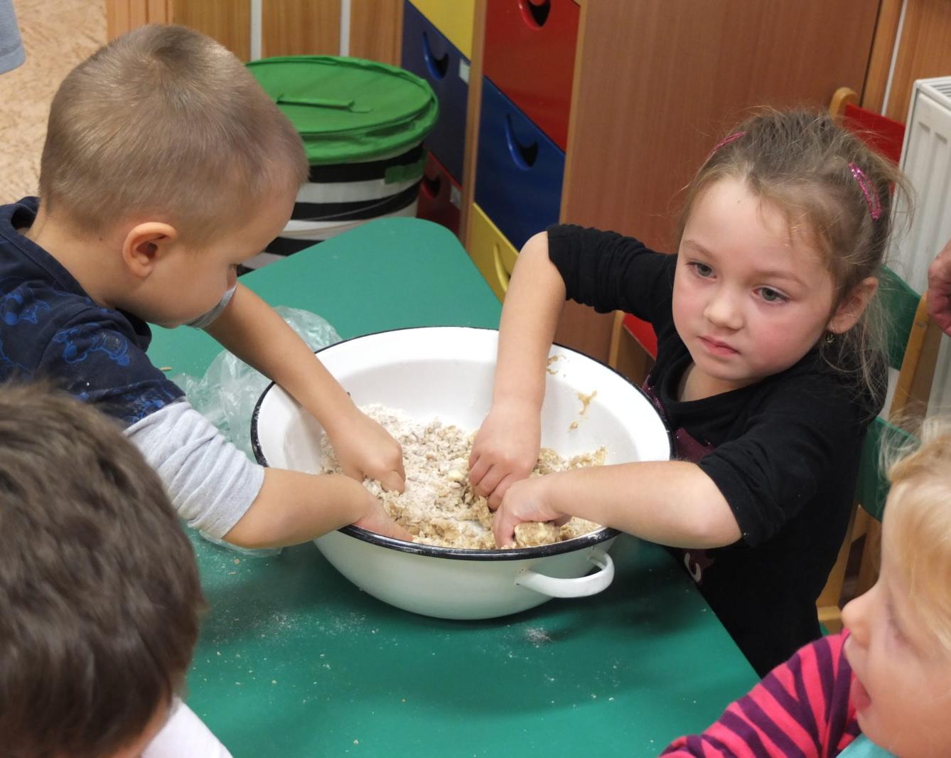 Pečení perníčků - 8