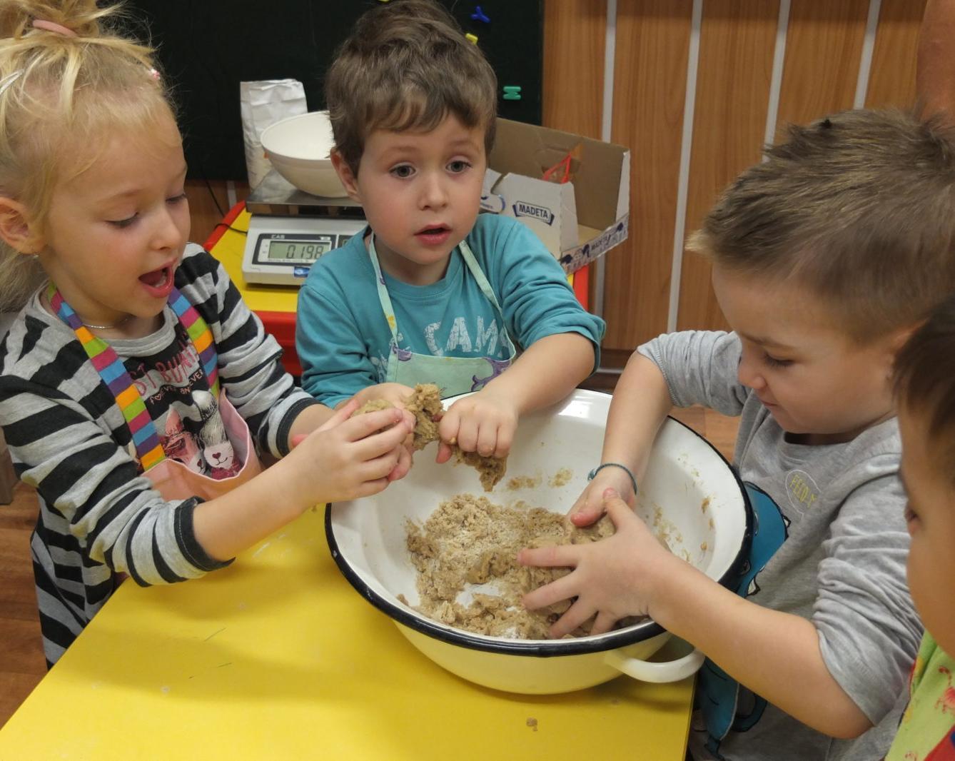 Pečení perníčků - 9