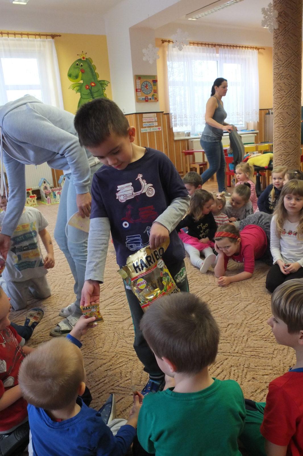 Narozeniny dětí- rok 2017/18 - 121