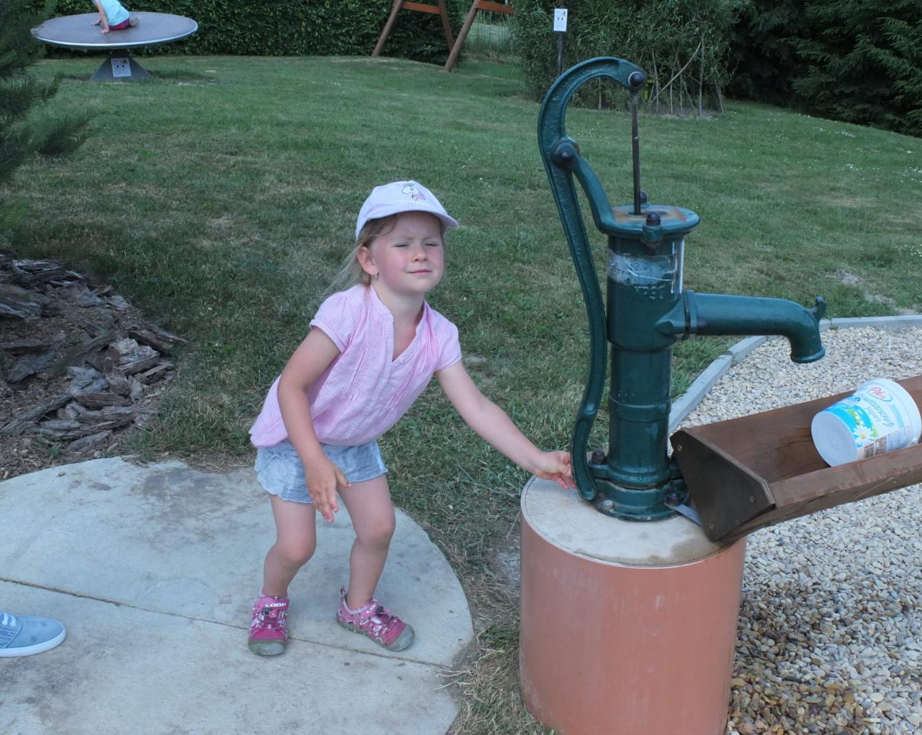 Den dětí v Pinguin parku - 80