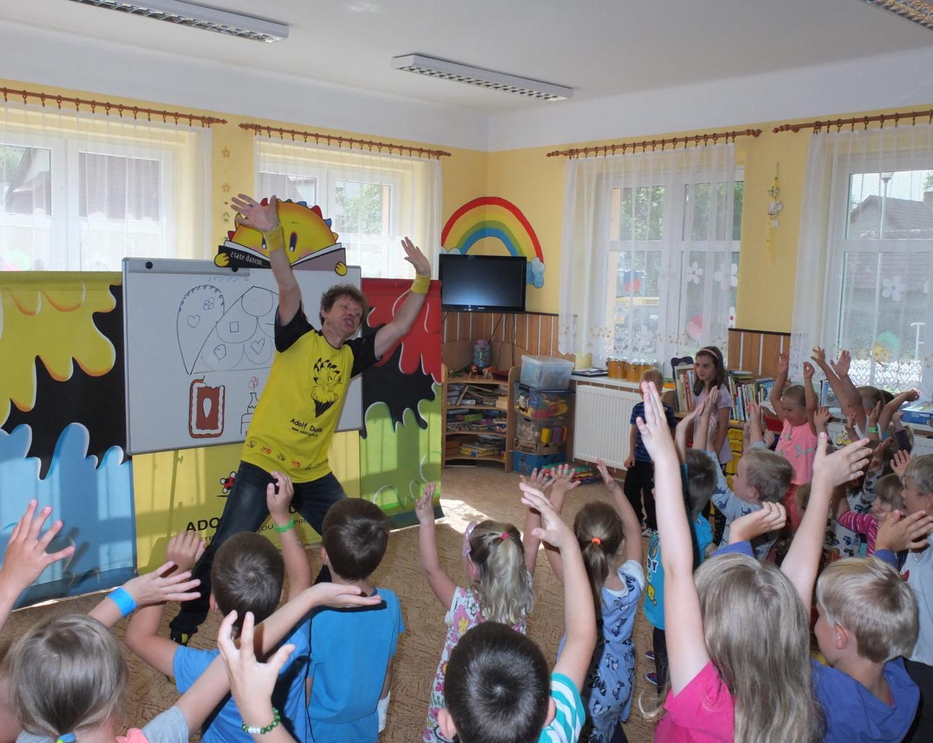 Ilustrátor Adolf Dudek v naší MŠ a loučení s předškoláky - 20