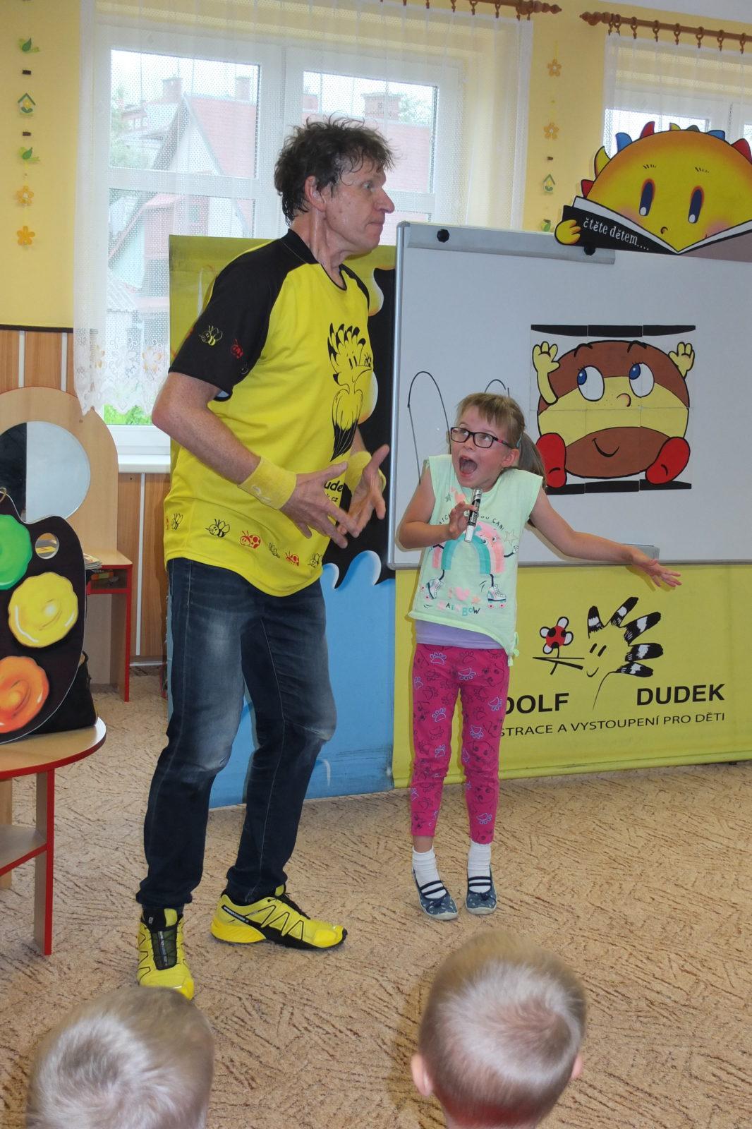 Ilustrátor Adolf Dudek v naší MŠ a loučení s předškoláky - 27