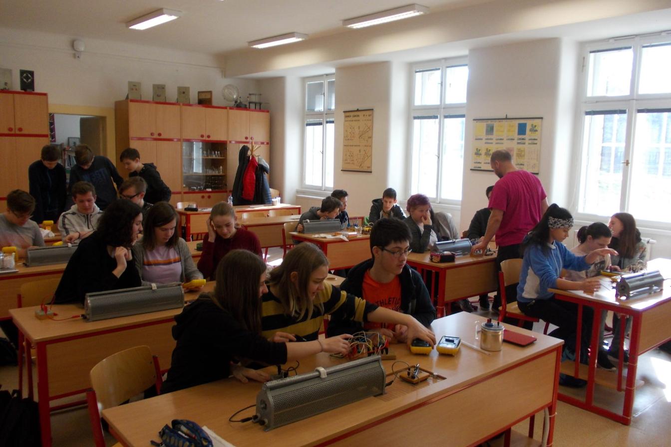 Osmáci na Gymnáziu UO