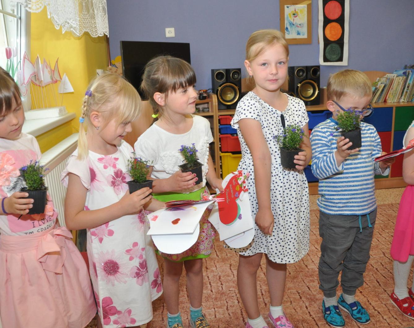 Besídka "Den maminek" - 36