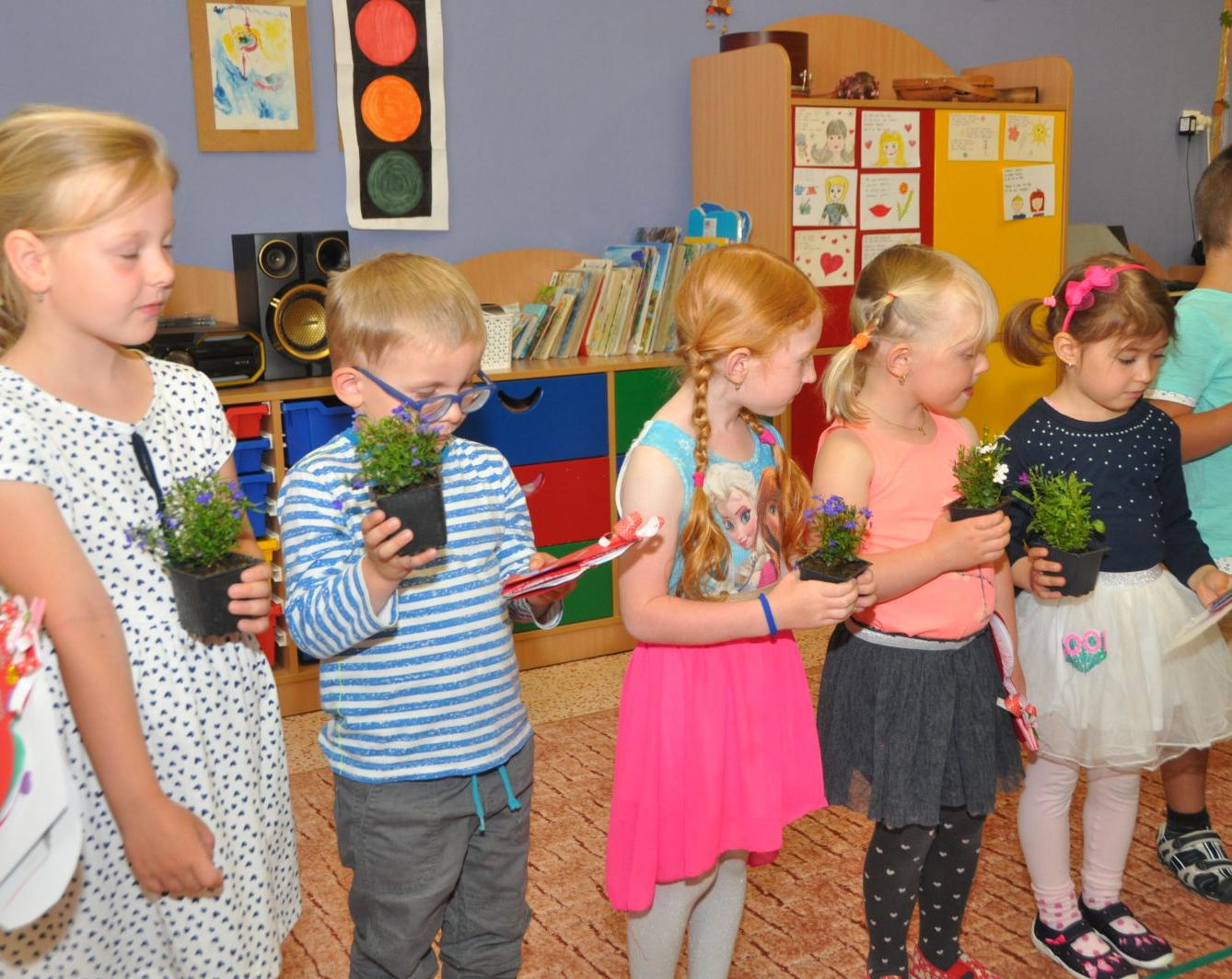 Besídka "Den maminek" - 37