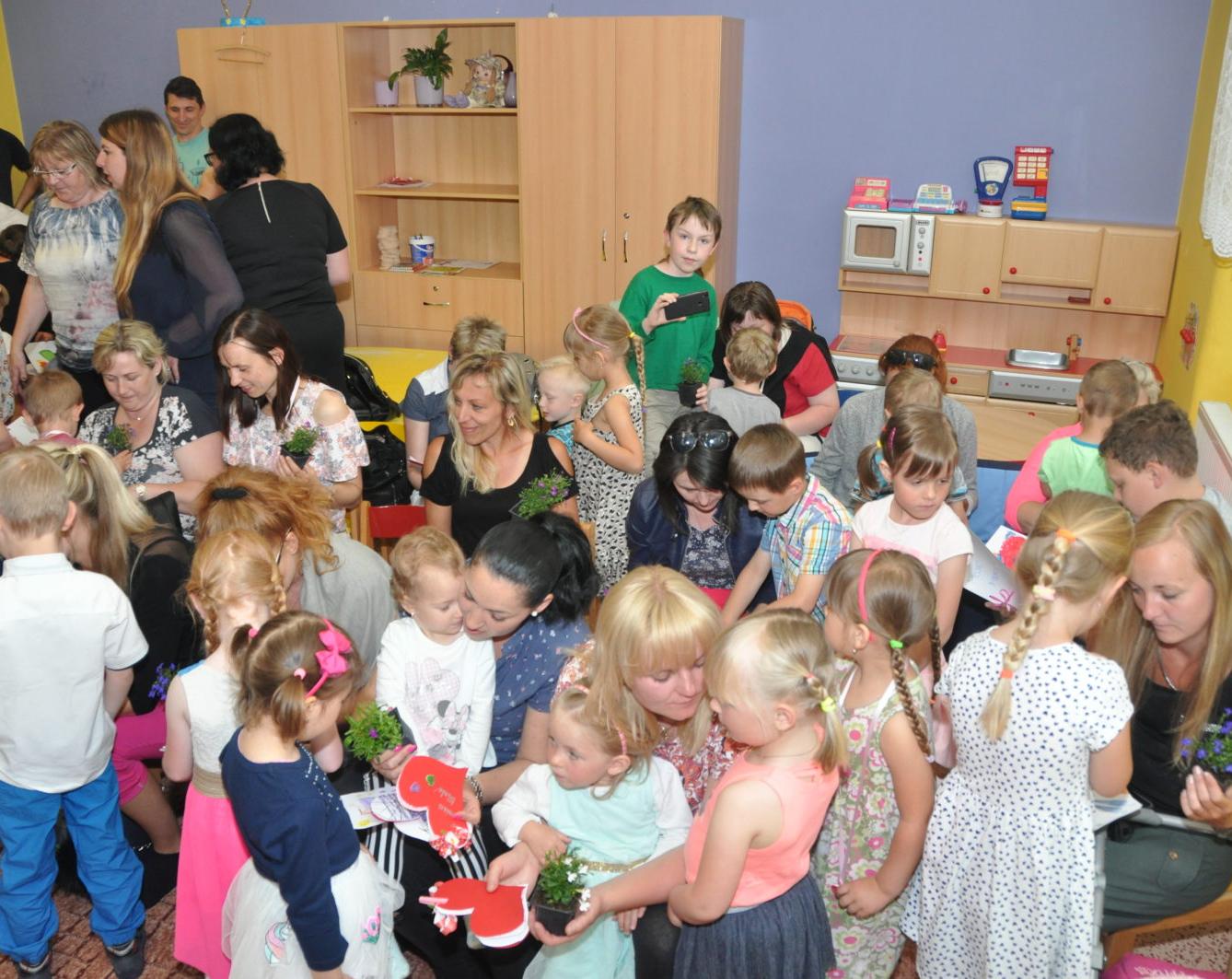 Besídka "Den maminek" - 55