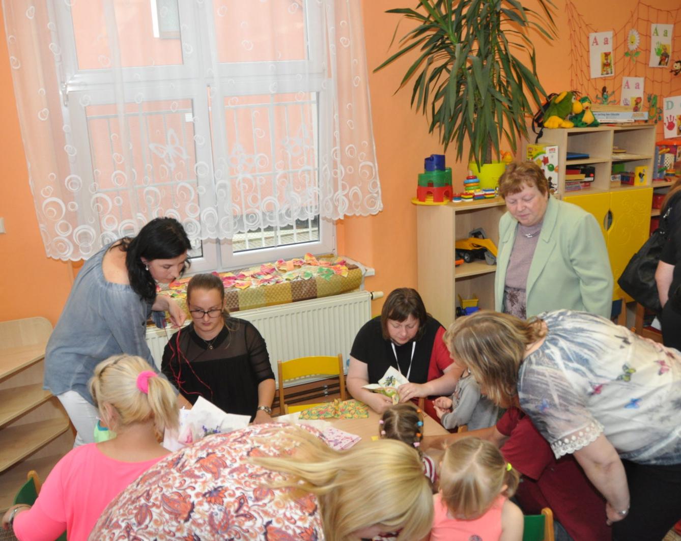 Besídka "Den maminek" - 74