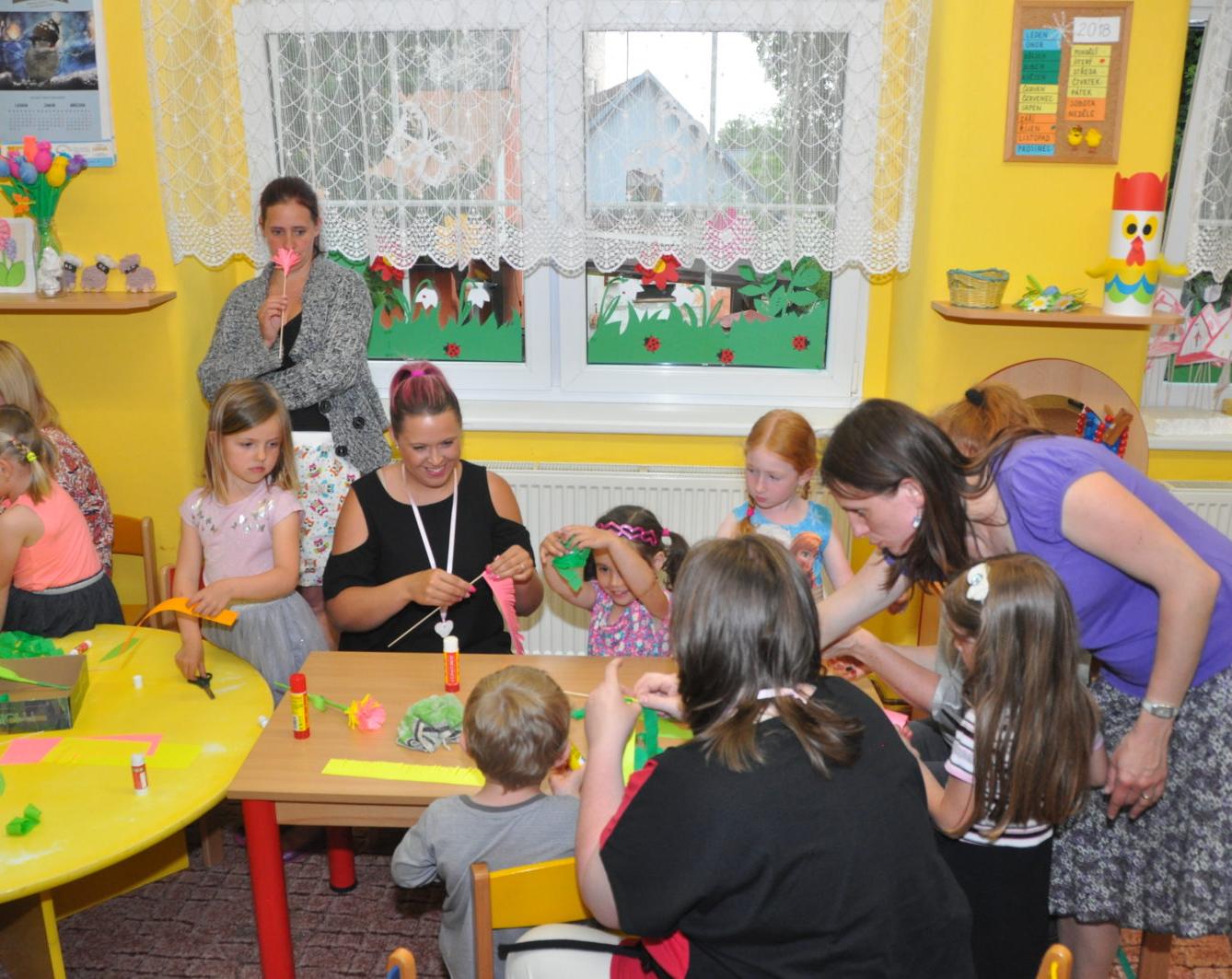 Besídka "Den maminek" - 84