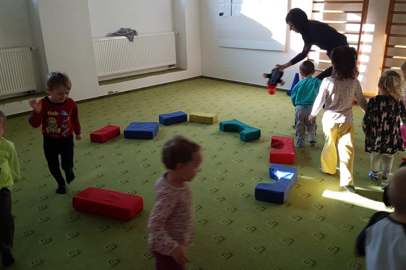 Broučci: v tělocvičně je to prima!!!