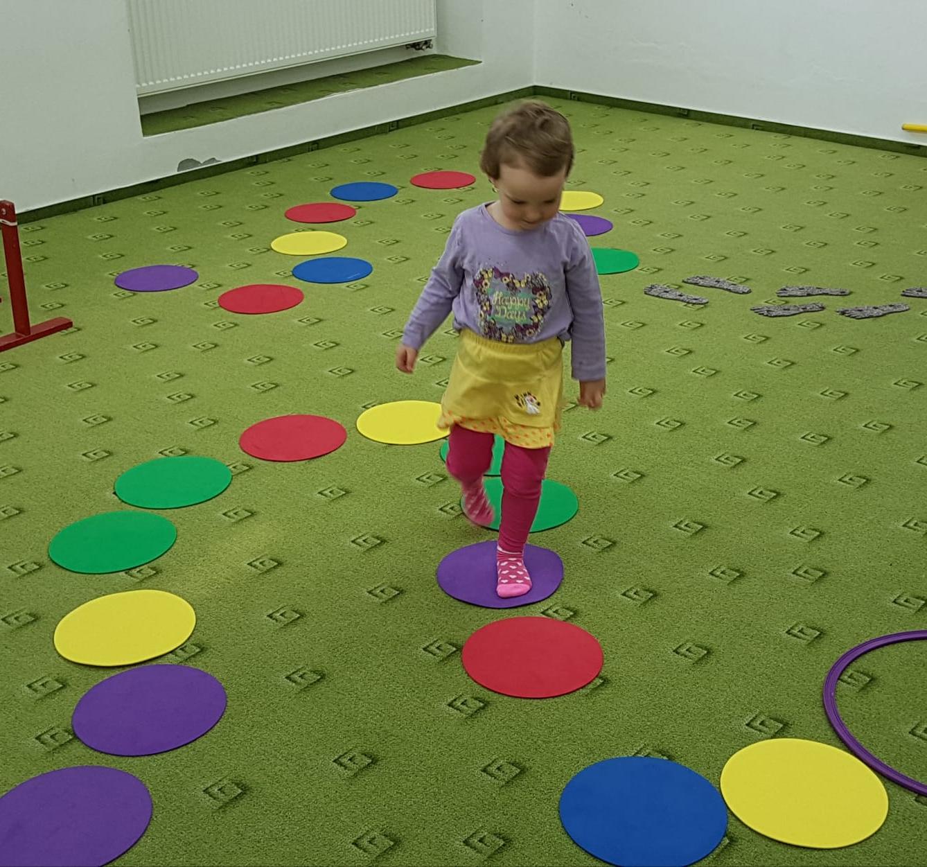 Broučci: v tělocvičně je to prima!!! - 9