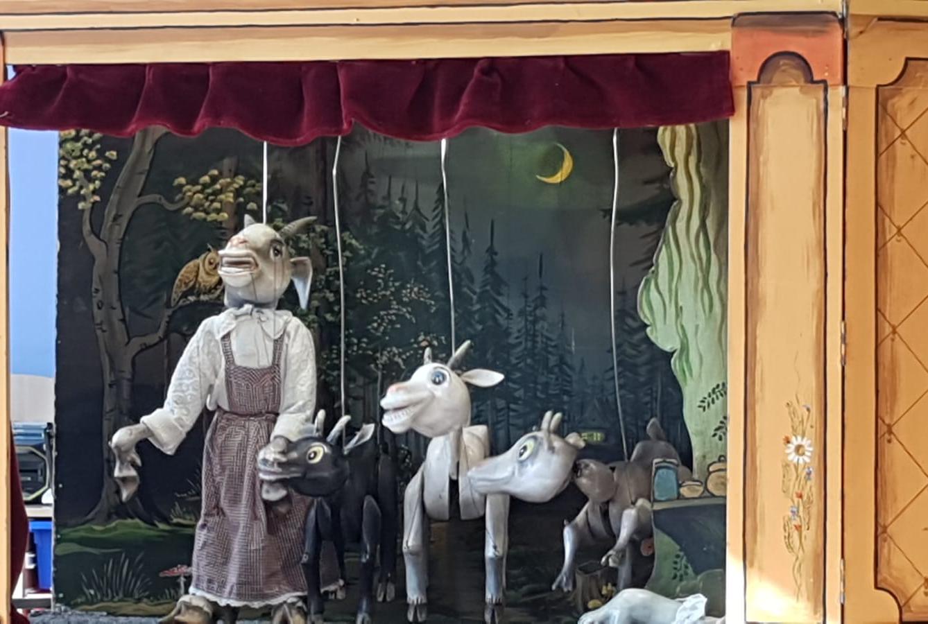 Divadýlko Kozlík: "O třech kůzlátkách" - 1