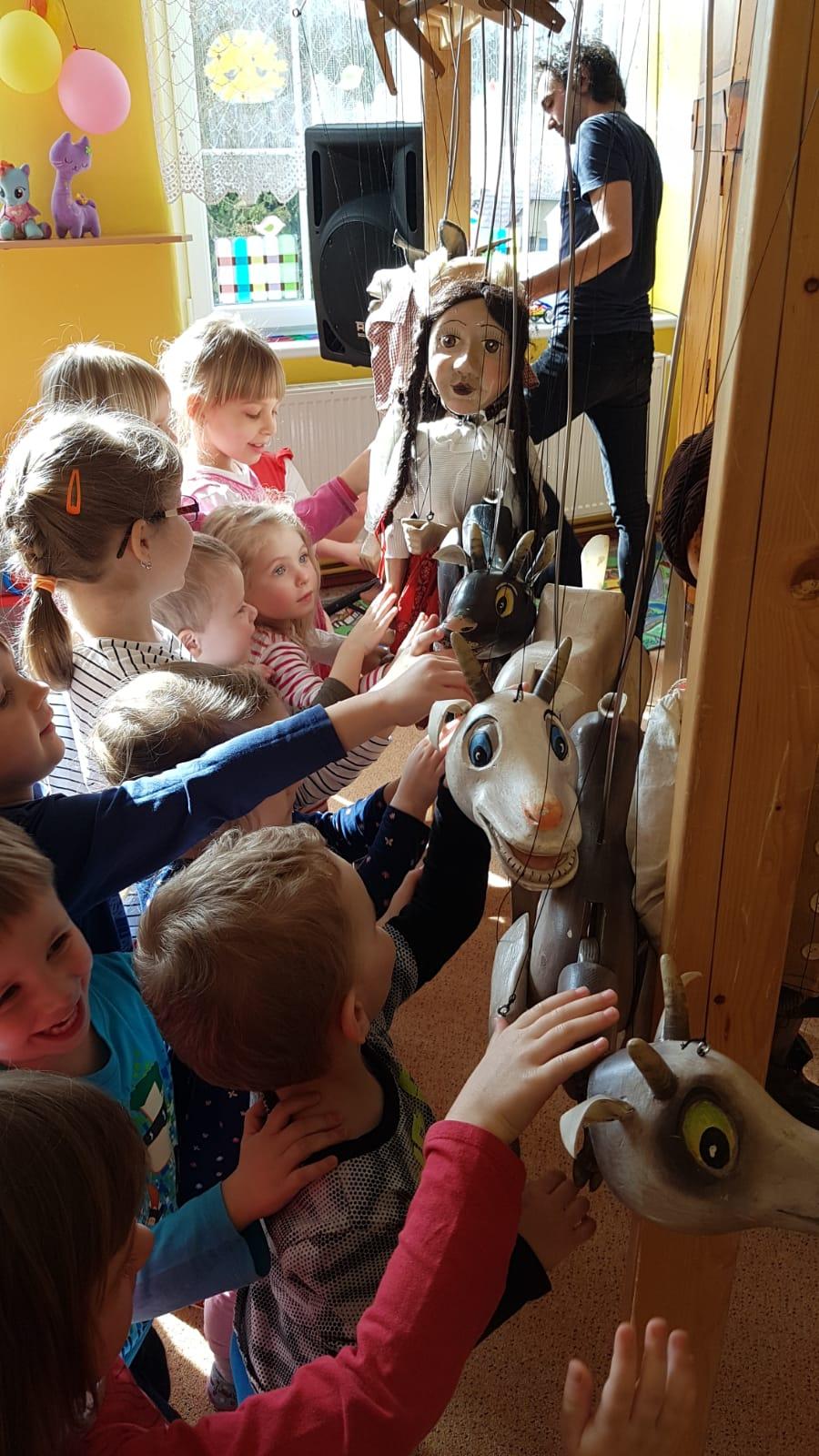 Divadýlko Kozlík: "O třech kůzlátkách" - 17