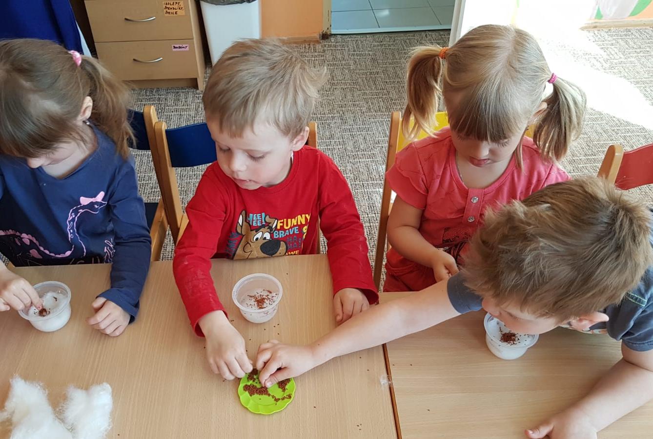 příprava na Velikonoce u Broučků, aneb "HODY, HODY...." - 5