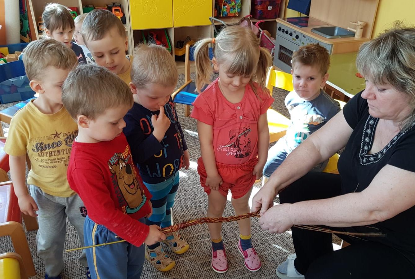 příprava na Velikonoce u Broučků, aneb "HODY, HODY...." - 9