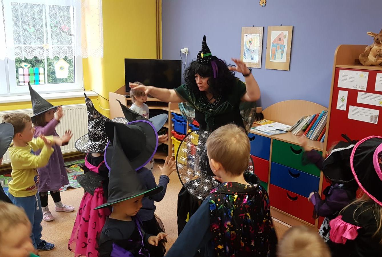 ČARODĚJNICKÉ DOPOLEDNE I. - 4