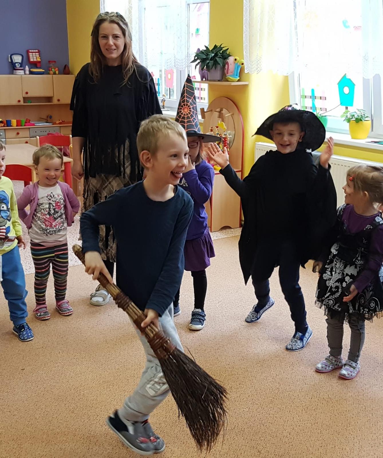 ČARODĚJNICKÉ DOPOLEDNE I. - 18