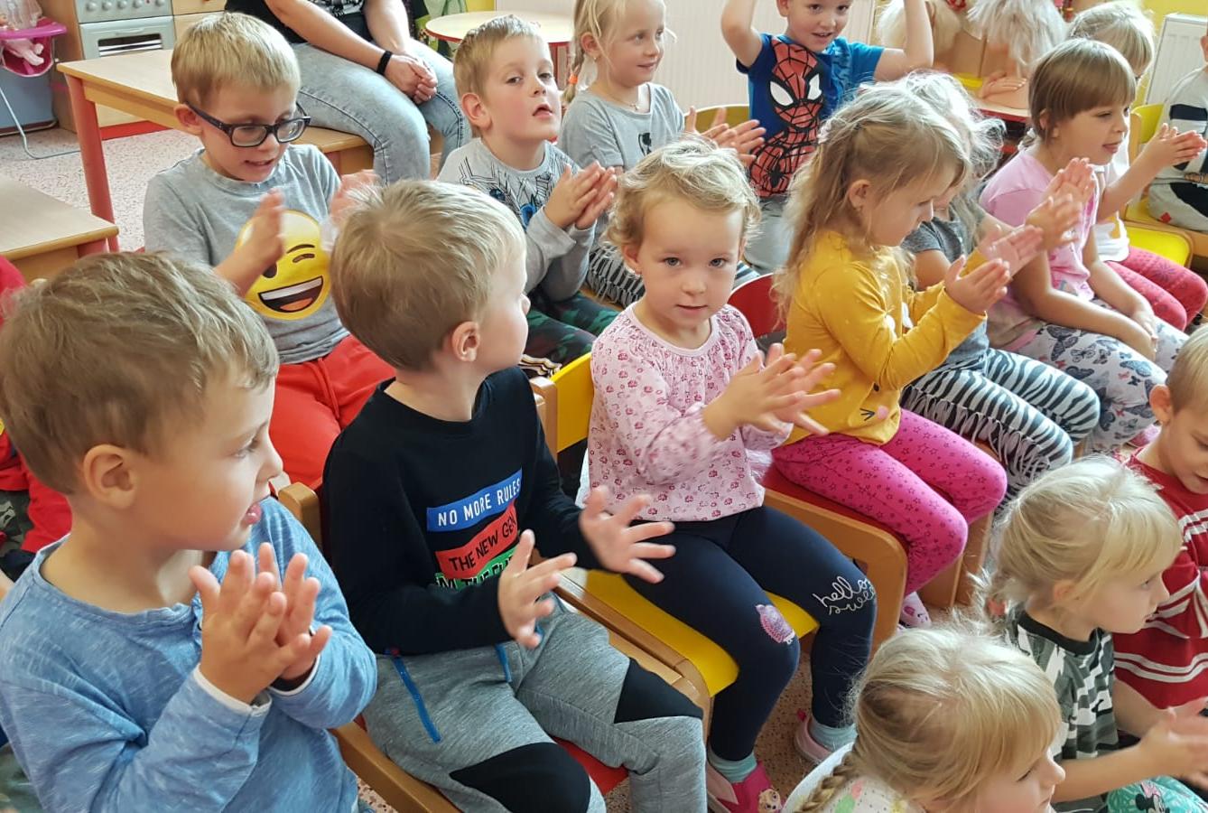 Divadýlko v MŠ: "Jak Jeníček zlobil" - 24