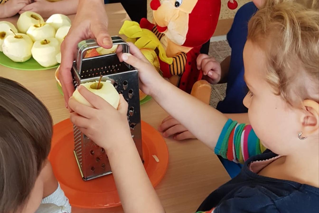 Broučci: "štrůdlíčkování"