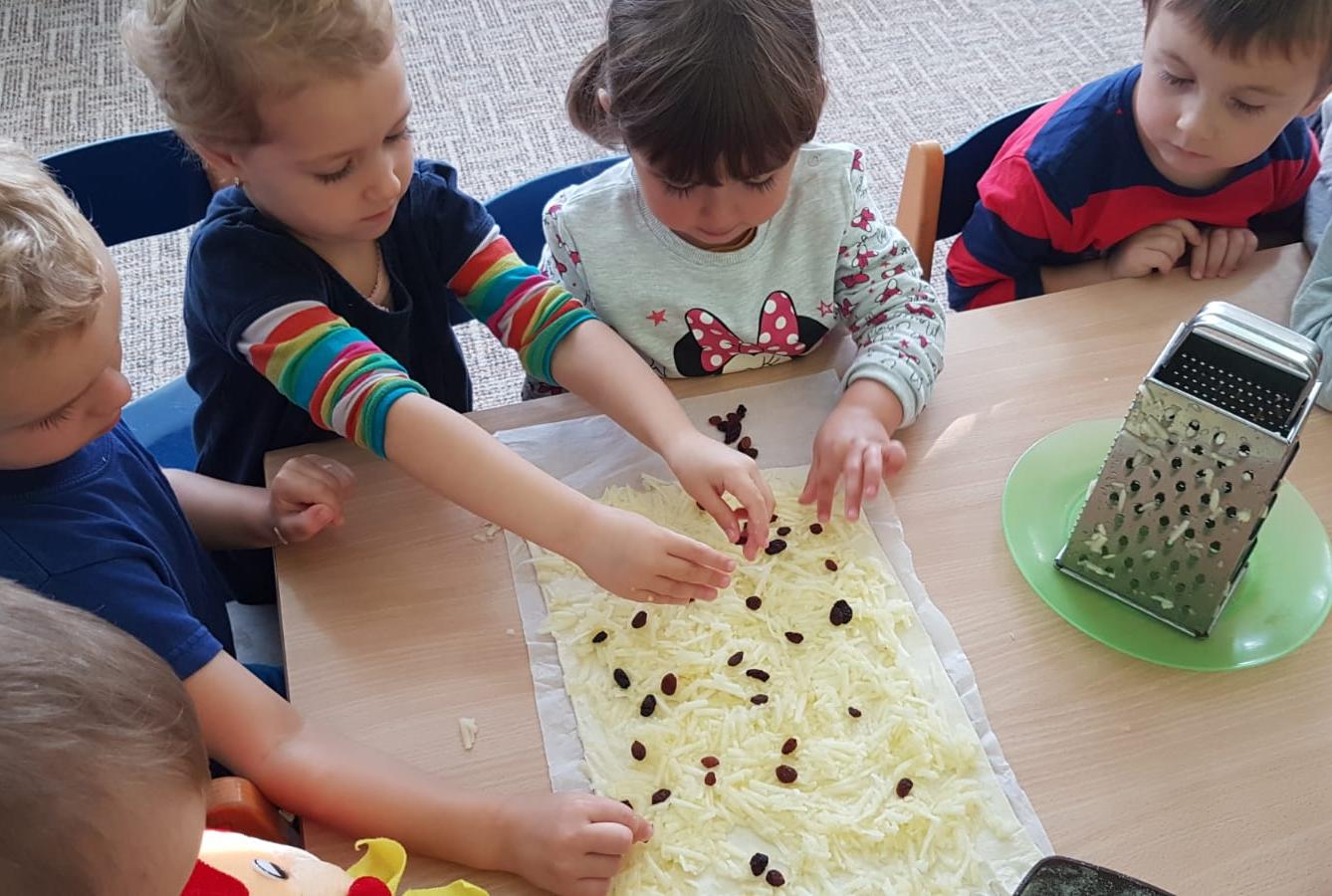 Broučci: "štrůdlíčkování" - 12